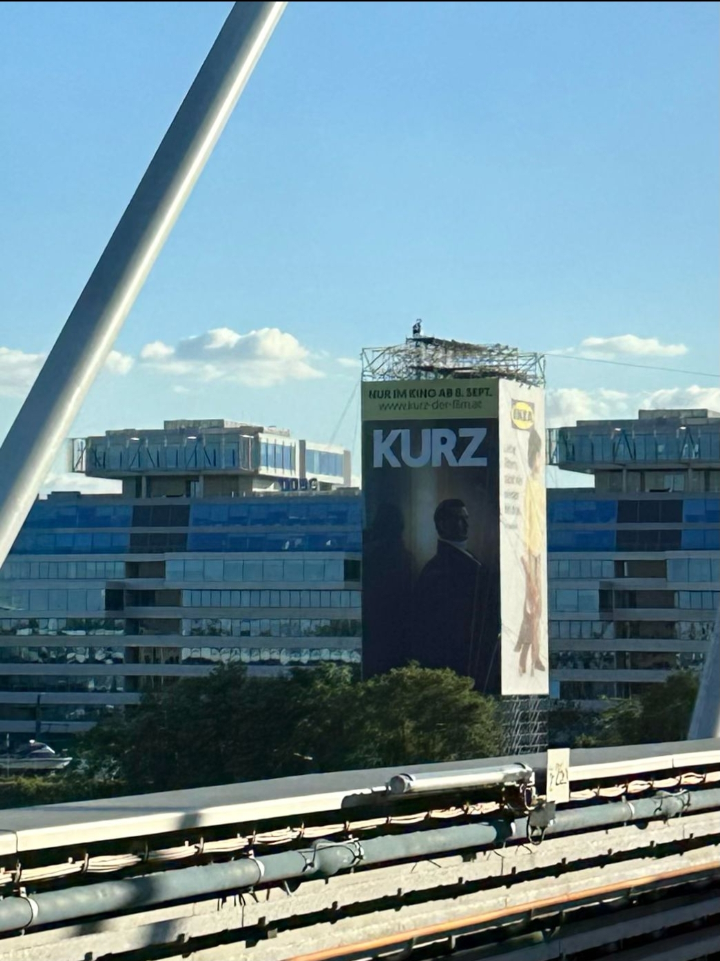 KURZ der Film Spiel,Satz & Sieg für Sebastian Kurz ! Der März